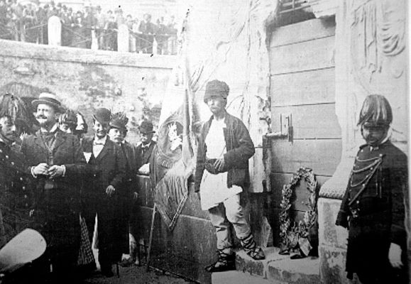 Bir Çobanın Adımlarıyla Taşınan Rüya: Badea Cârțan