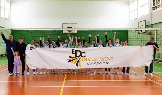 EDC Invest 3 voleybol takımına sponsor oldu